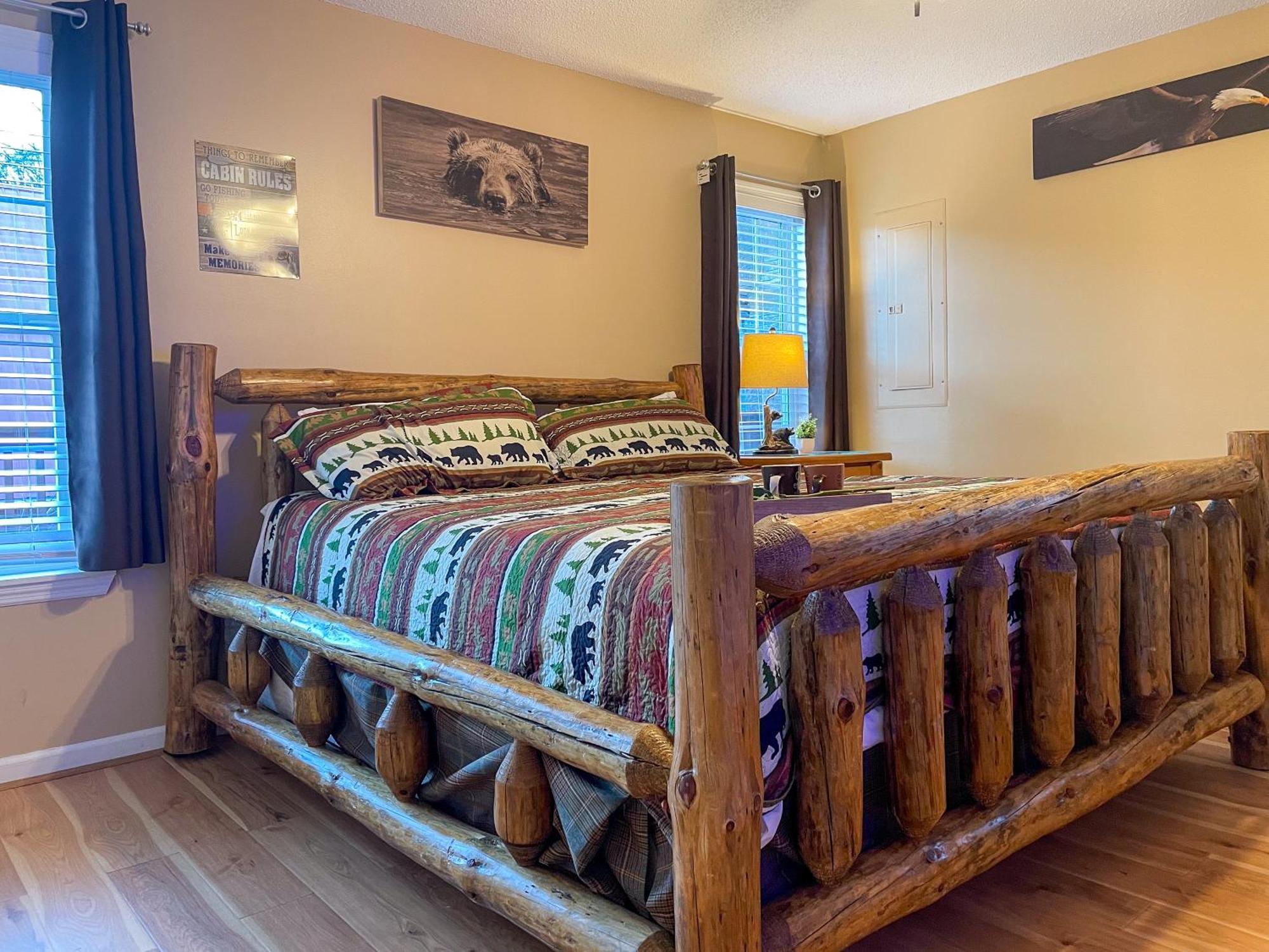 Heavenly View - Bear Themed Cabin, Hottub, Dog-Friendly, Near Гатлинбург Экстерьер фото
